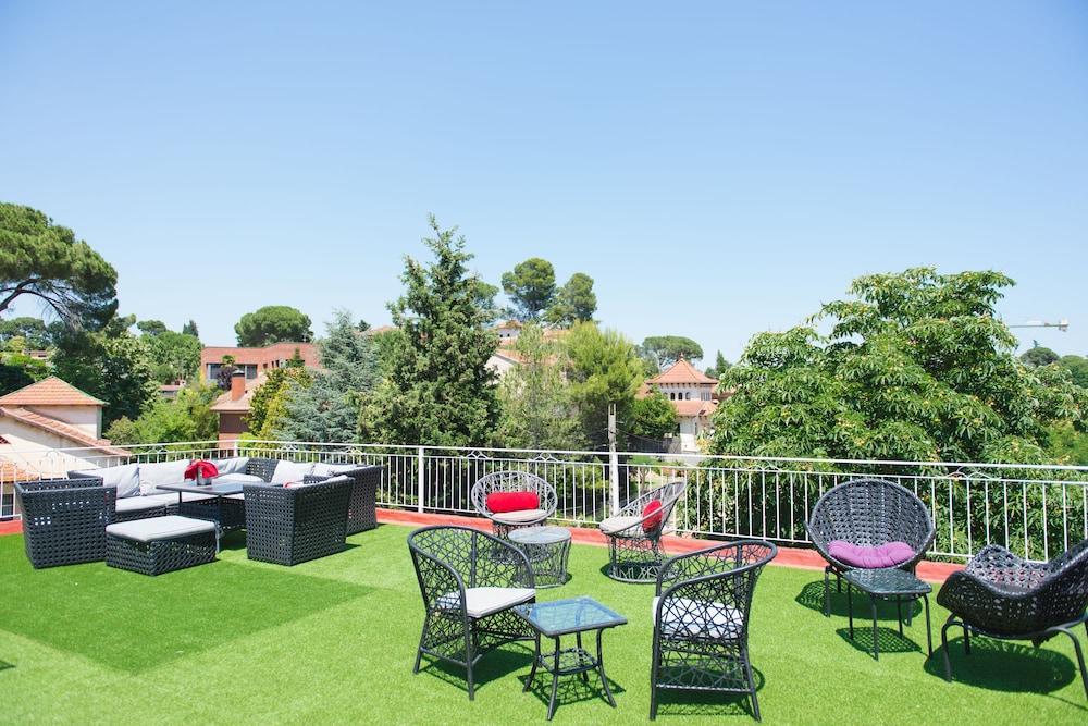 Hotel Torre Barcelona Сант-Кугат-дель-Вальес Экстерьер фото