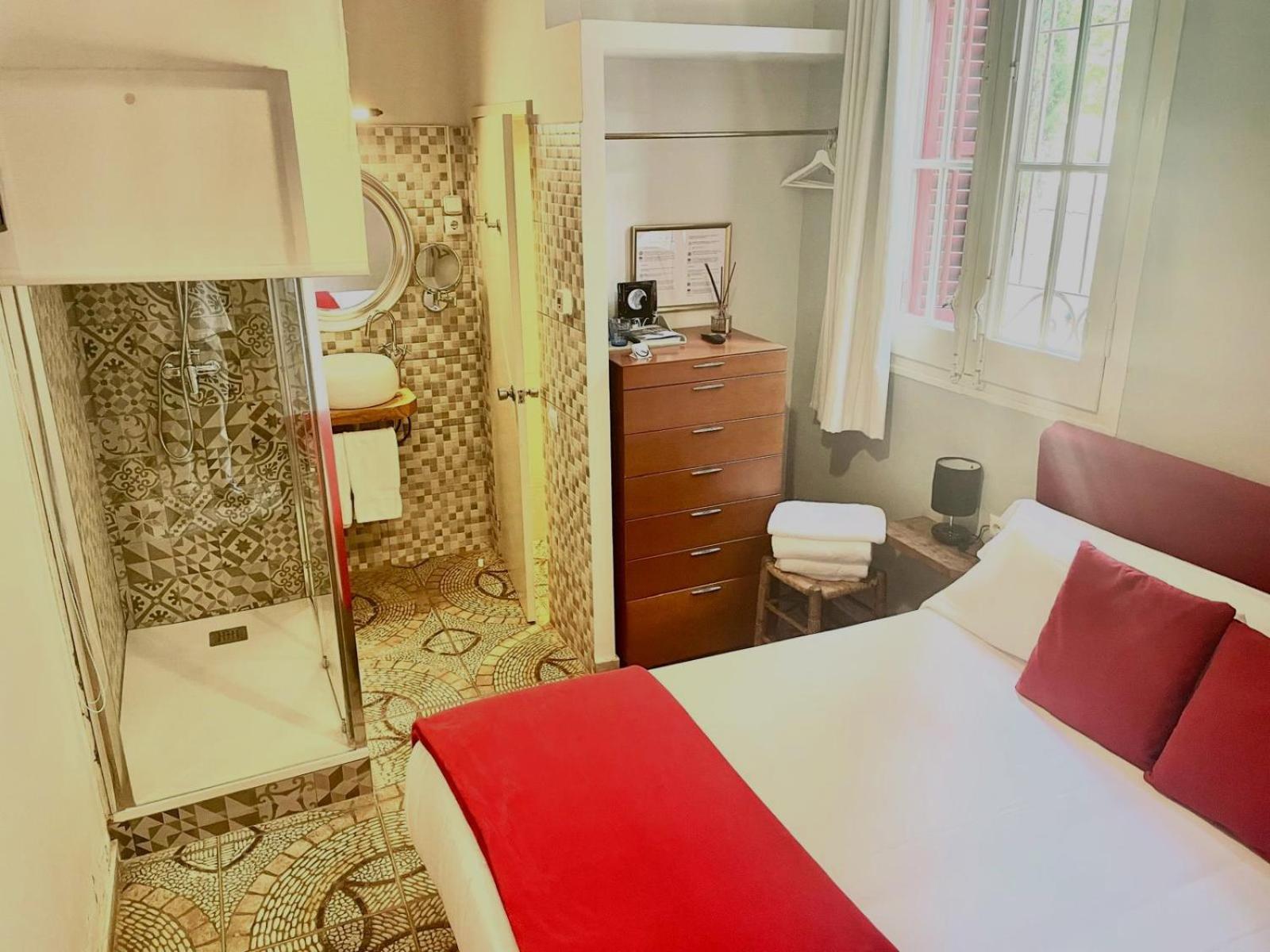 Hotel Torre Barcelona Сант-Кугат-дель-Вальес Экстерьер фото