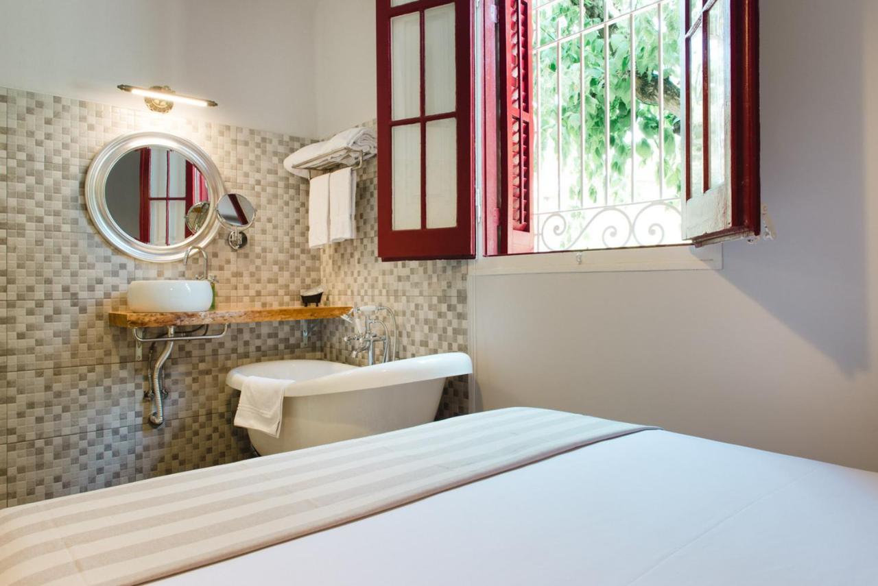 Hotel Torre Barcelona Сант-Кугат-дель-Вальес Экстерьер фото